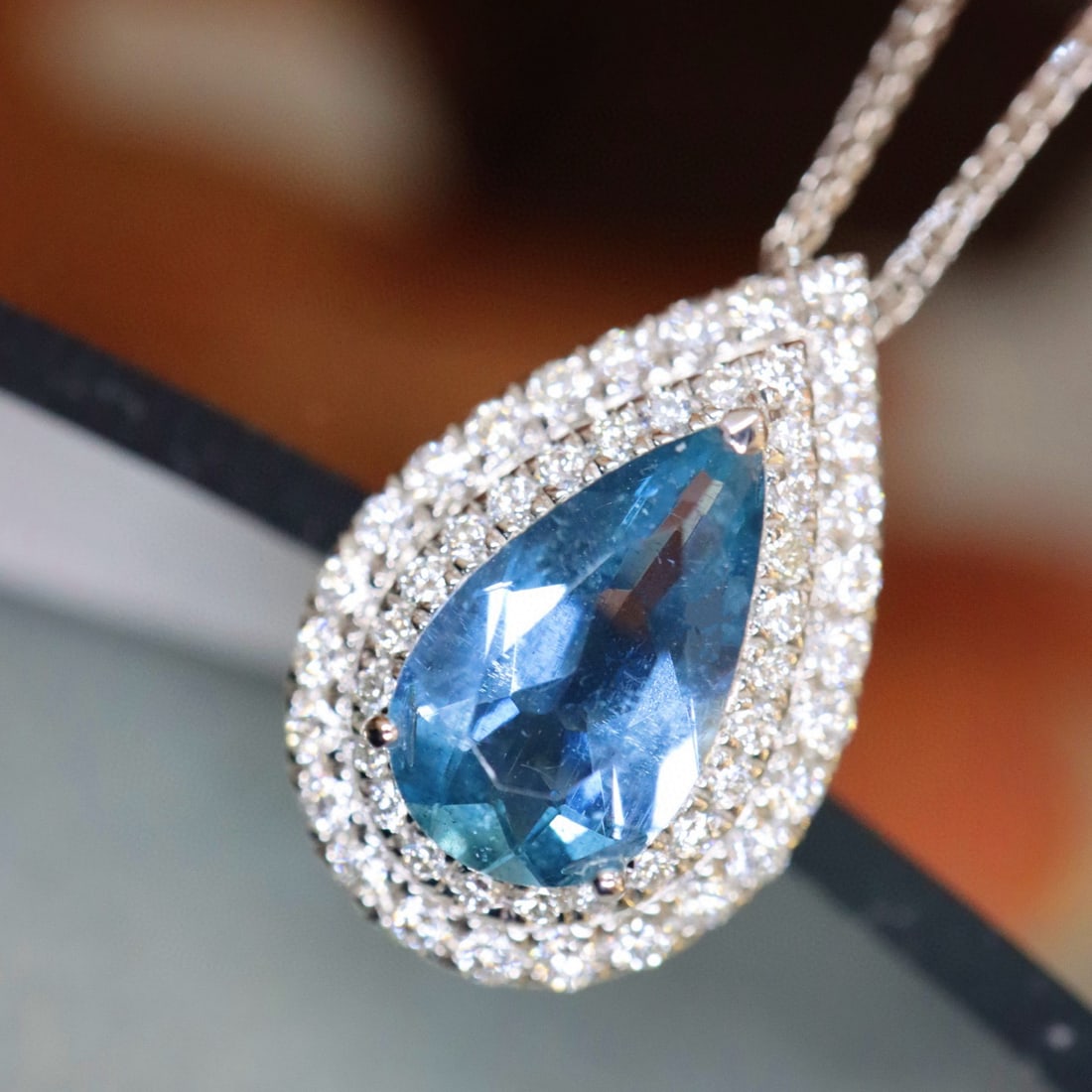 14k Gold 1.54 Ctw Natural Aquamarine & Diamond Pendant( Without Chain ): Ref:230956068 // gold content:14k gold // main gemstone:aquamarine // shape:pear // carat weight:1. 16ct // color:santa maria color // treatment:natural // // adjacent gemstone 2 : diamond //