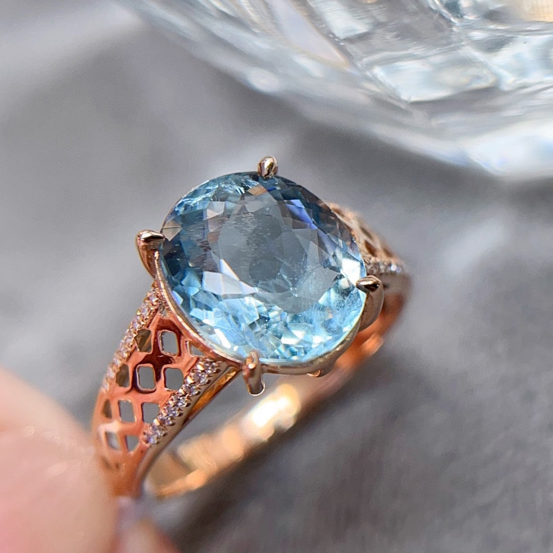 14k Gold 2.8 Ctw Natural Aquamarine & Diamond Ring - 2