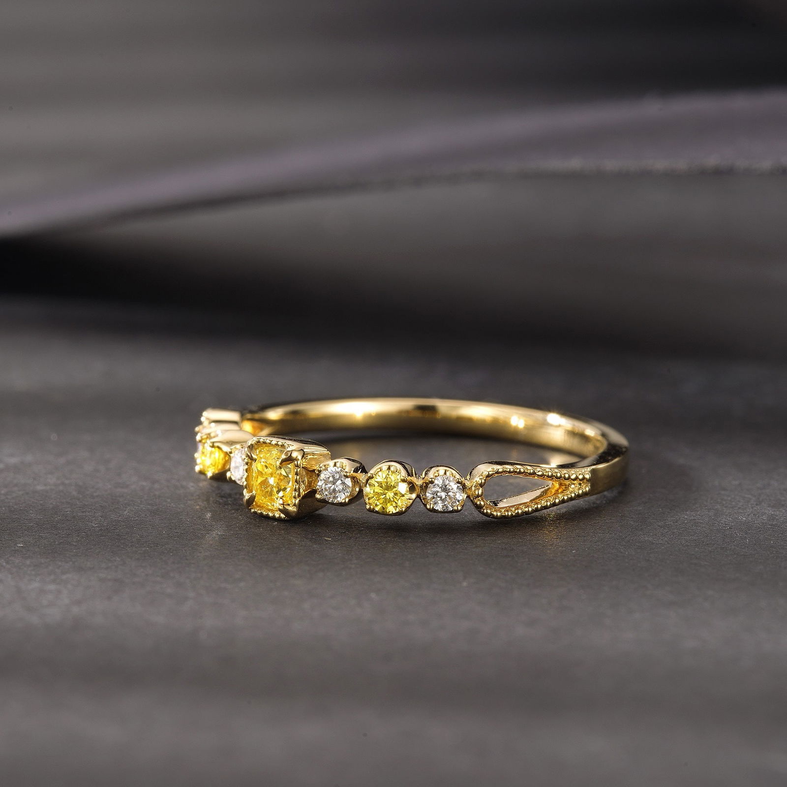 14k Gold 0.25 Ctw Natural Yellow Diamond & Diamond Ring - 3