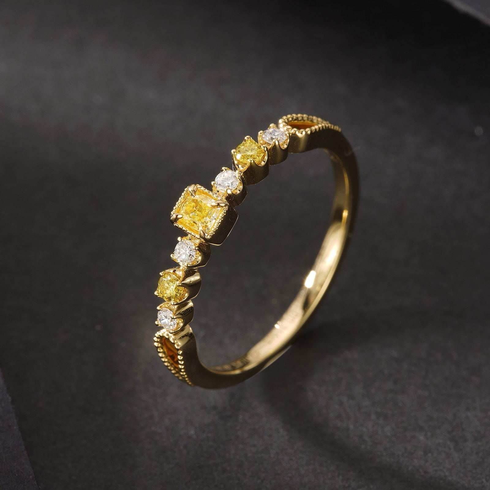 14k Gold 0.25 Ctw Natural Yellow Diamond & Diamond Ring - 4