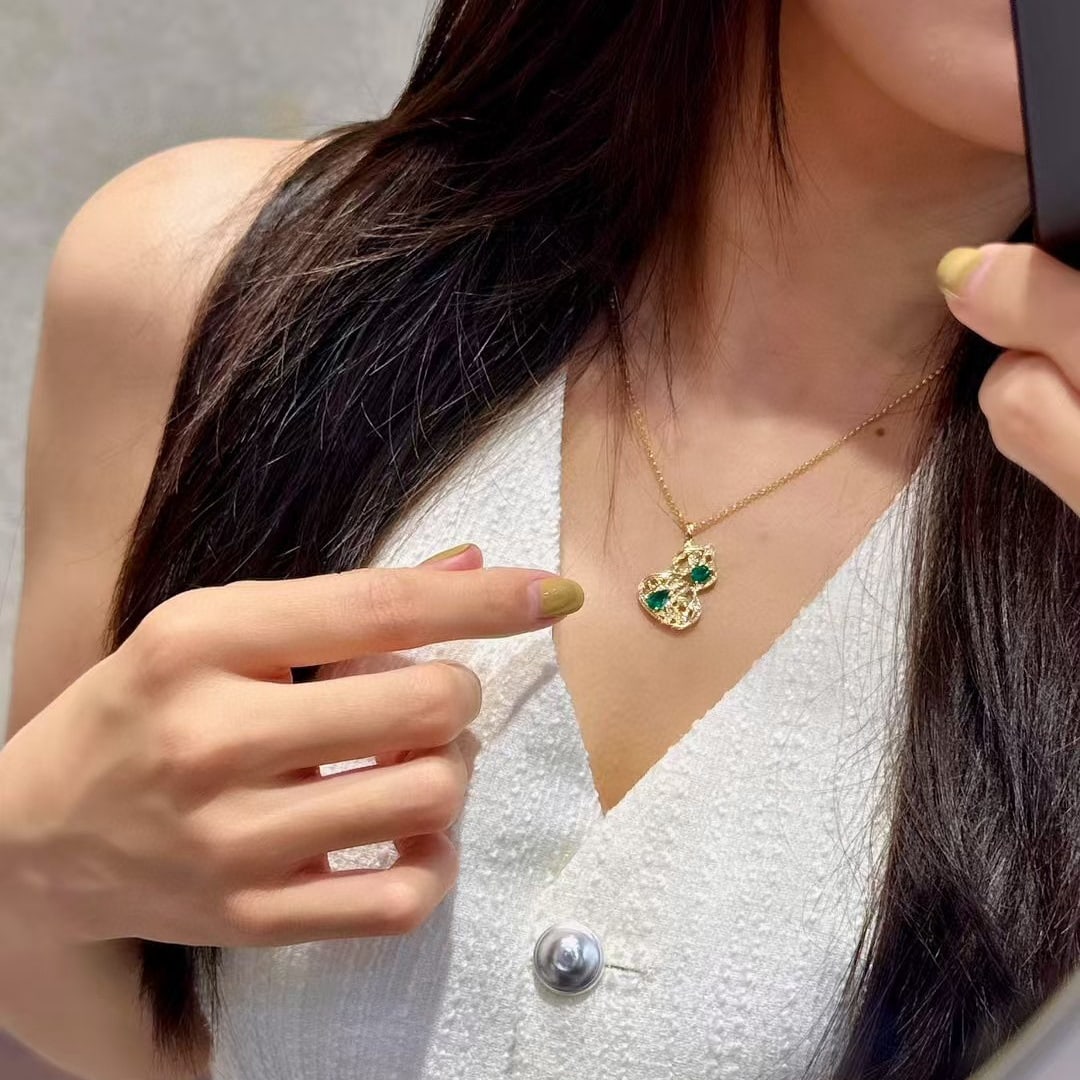 14k Gold 0.82 Ct Vivid Green Natural Emerald & Diamond Pendant( Without Chain ) - 4