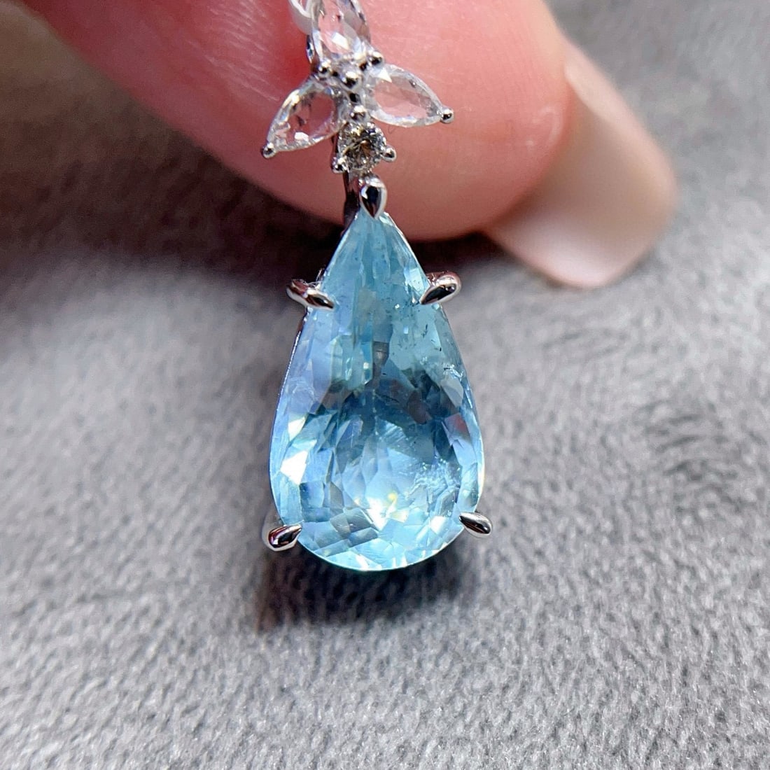 14k Gold 3.5 Ct Natural Aquamarine & Sapphire Pendant( Without Chain ) - 4