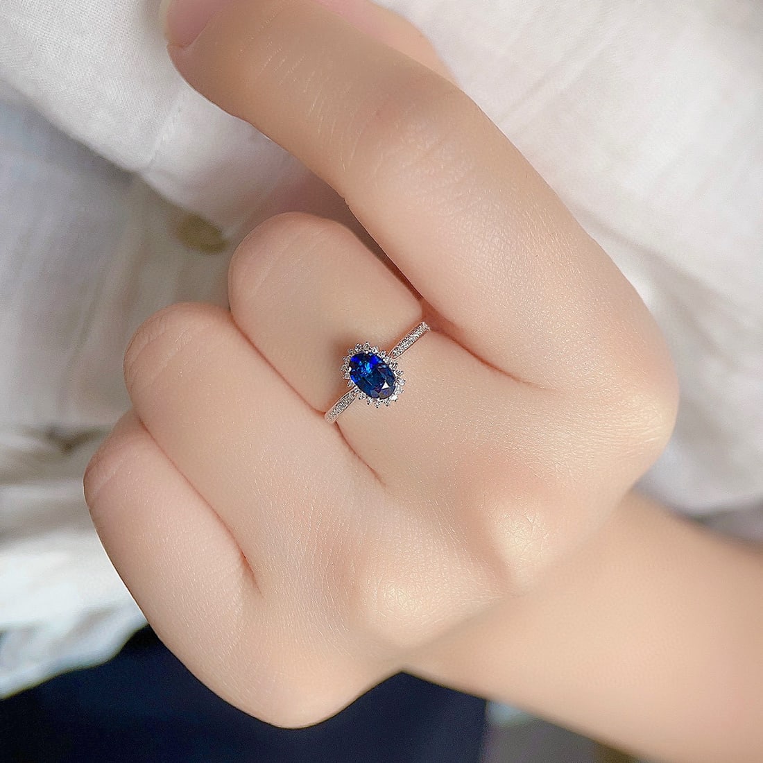 14k Gold 0.73 Ctw Natural Sapphire & Diamond Ring - 5