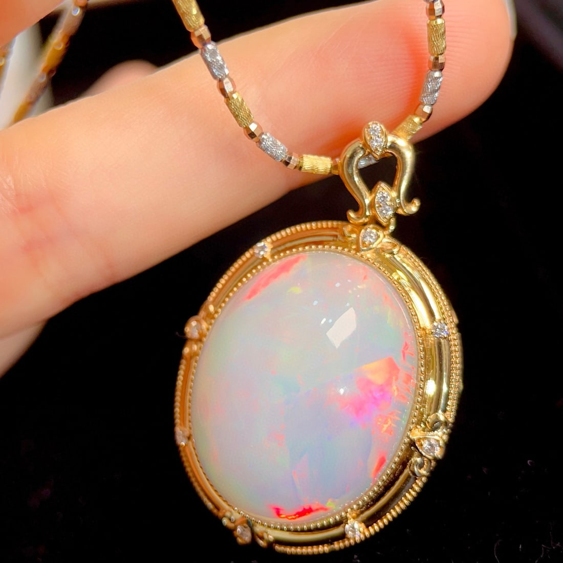 14k Gold 25.9 Ctw Natural Opal & Diamond Pendant( Without Chain ) - 4