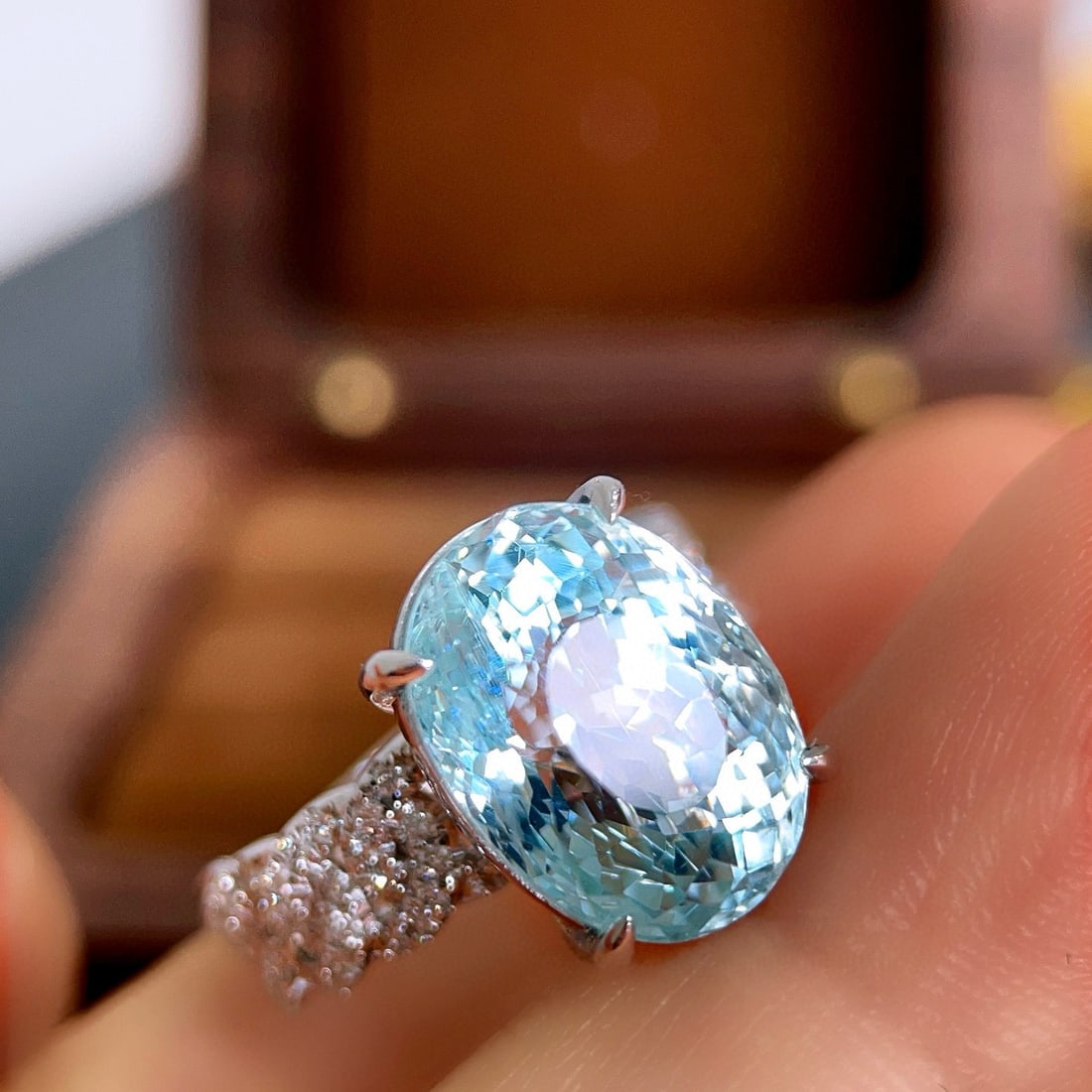 14k Gold 7.73 Ctw Natural Aquamarine & Diamond Ring - 2