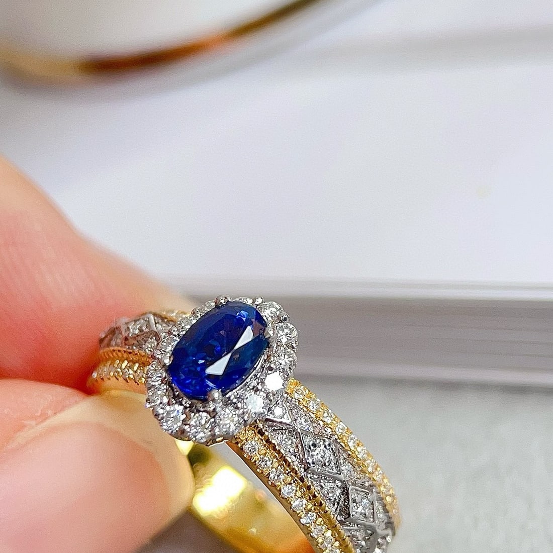 14k Gold 1.24 Ctw Natural Sapphire & Diamond Ring - 4