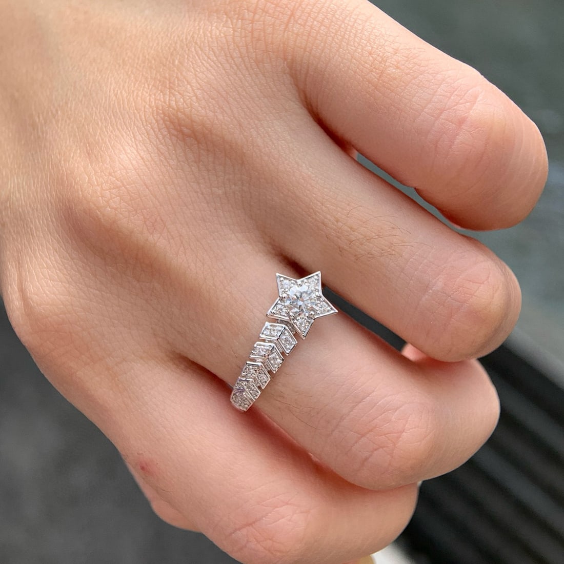 14k Gold 0.48 Ctw Natural H Diamond Ring - 7