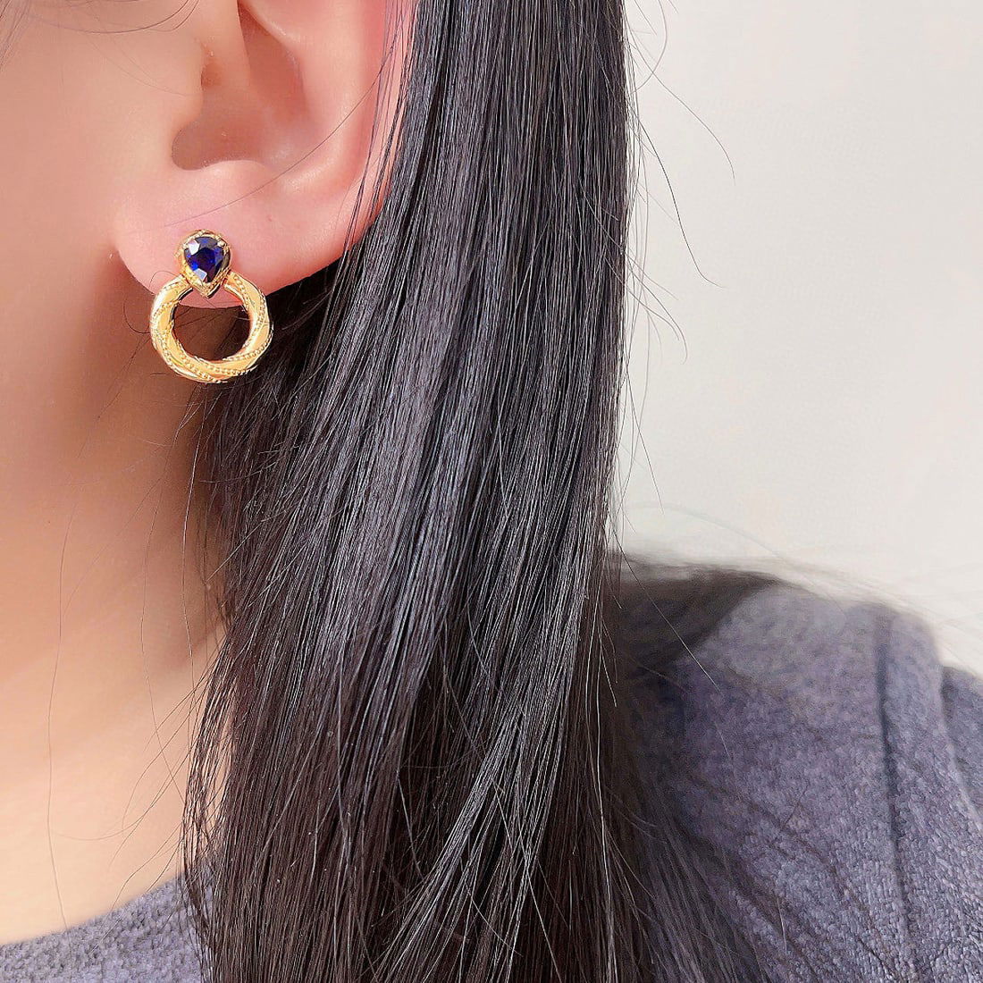 14k Gold 1.3 Ct Natural Sapphire Earrings - 6