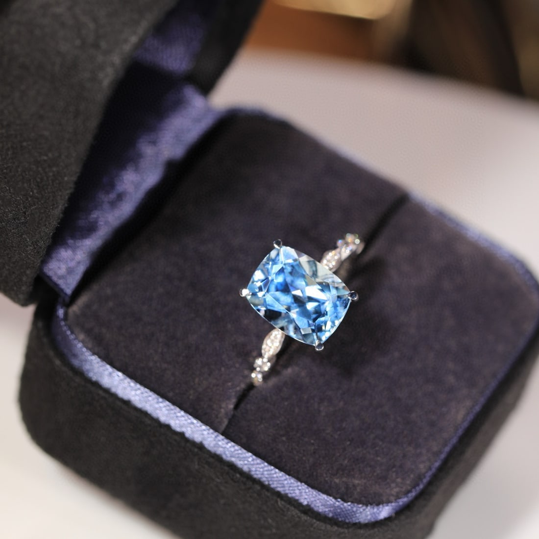 14k Gold 2.56 Ct Natural Aquamarine & Diamond Ring - 8