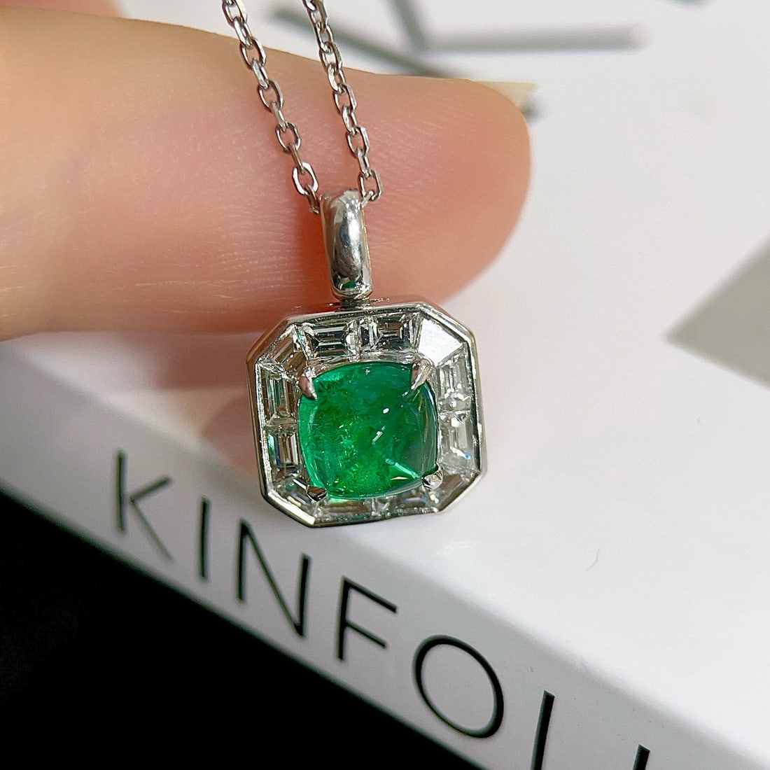 14k Gold 1.65 Ctw Natural Emerald & Diamond Pendant( Without Chain ) - 3