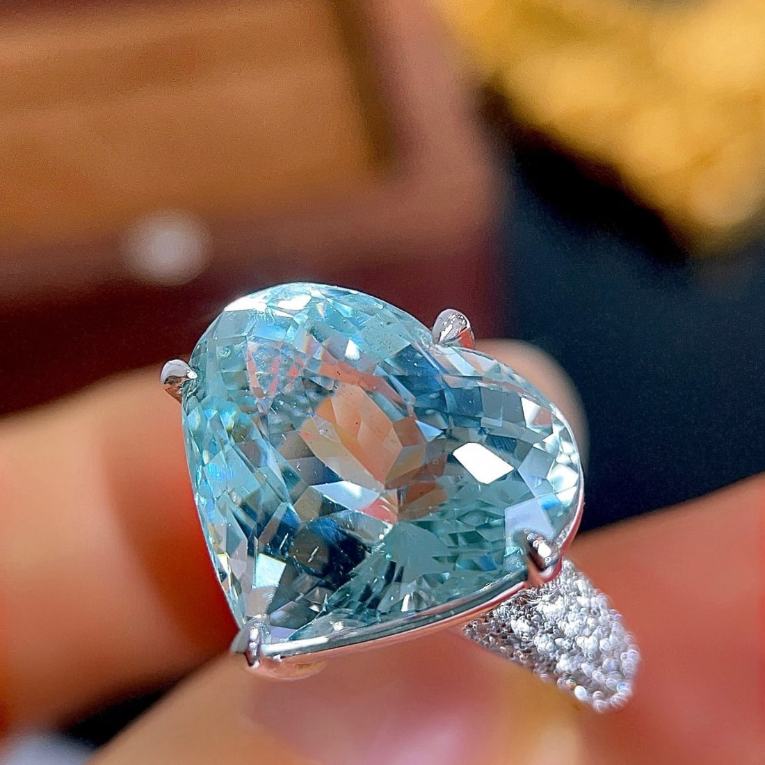 14k Gold 12.69 Ctw Natural Aquamarine & Diamond Ring - 2