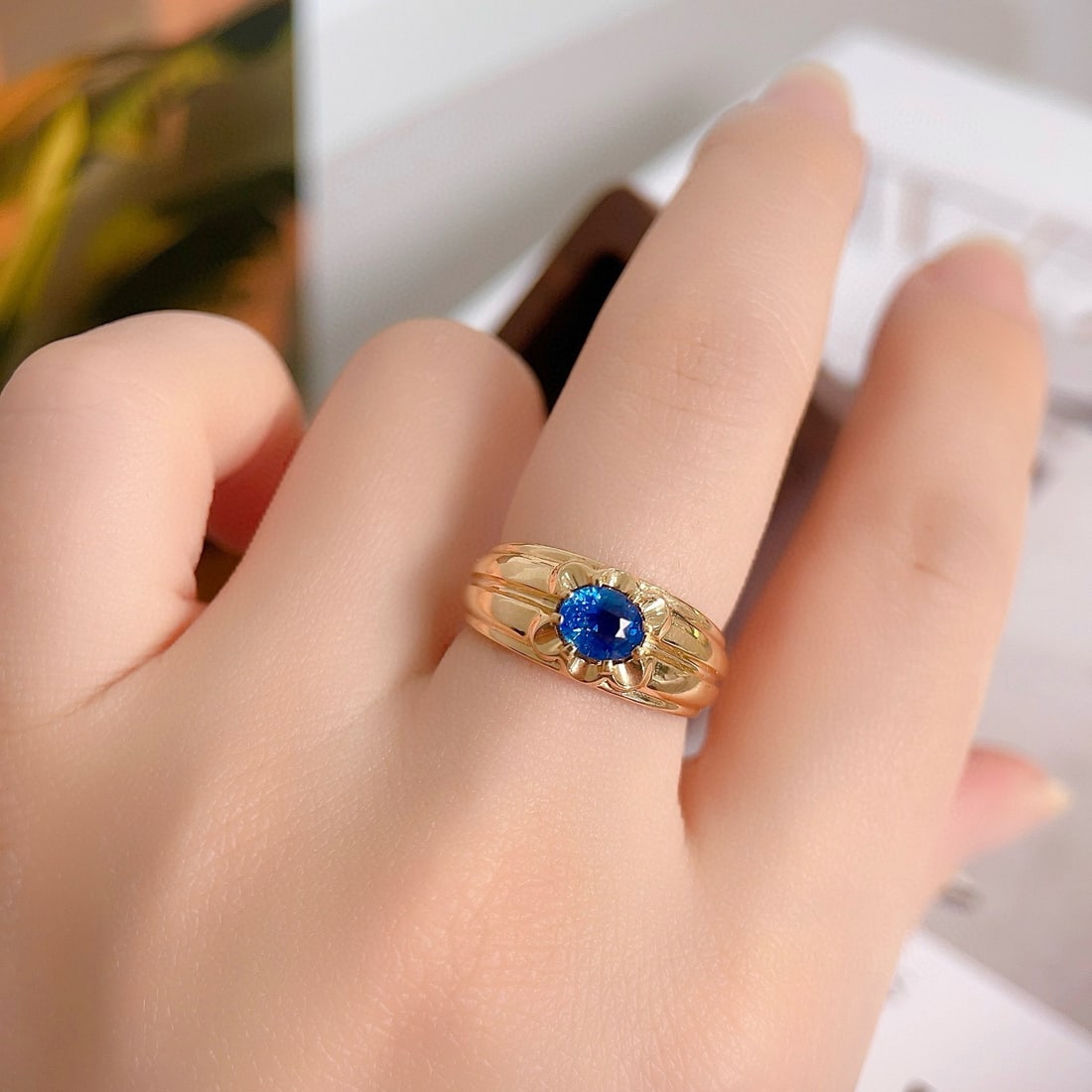 14k Gold 1 Ct Natural Sapphire Ring: Ref:230956160 // gold content:14k gold // ring size:7. 25us // // main gemstone:sapphire // shape:oval // carat weight:1ct // color:cornflower blue // treatment:natural // Condition: NewLow