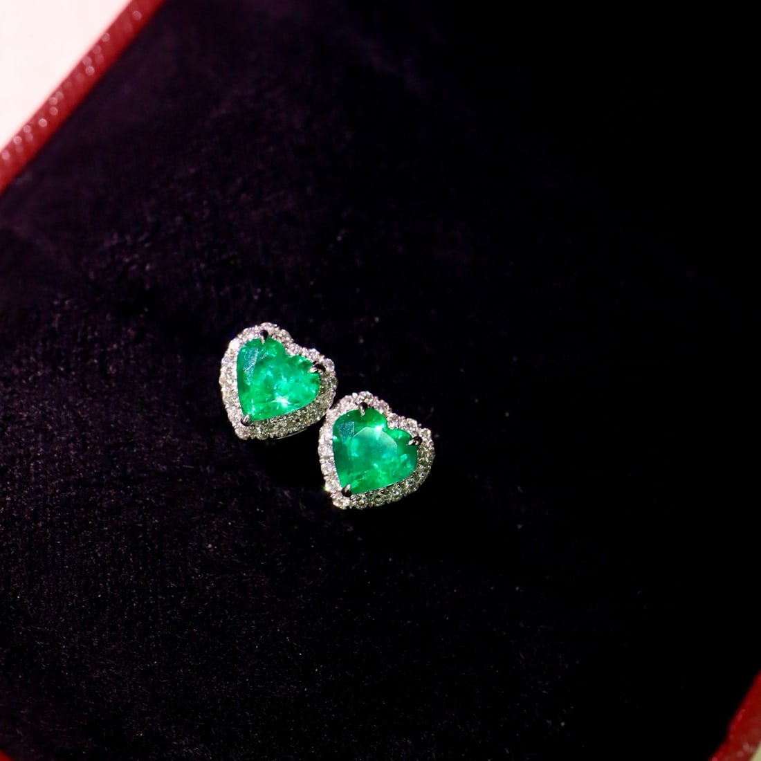 14k Gold 1.29 Ctw Vivid Green Natural Emerald & Diamond Earrings - 5