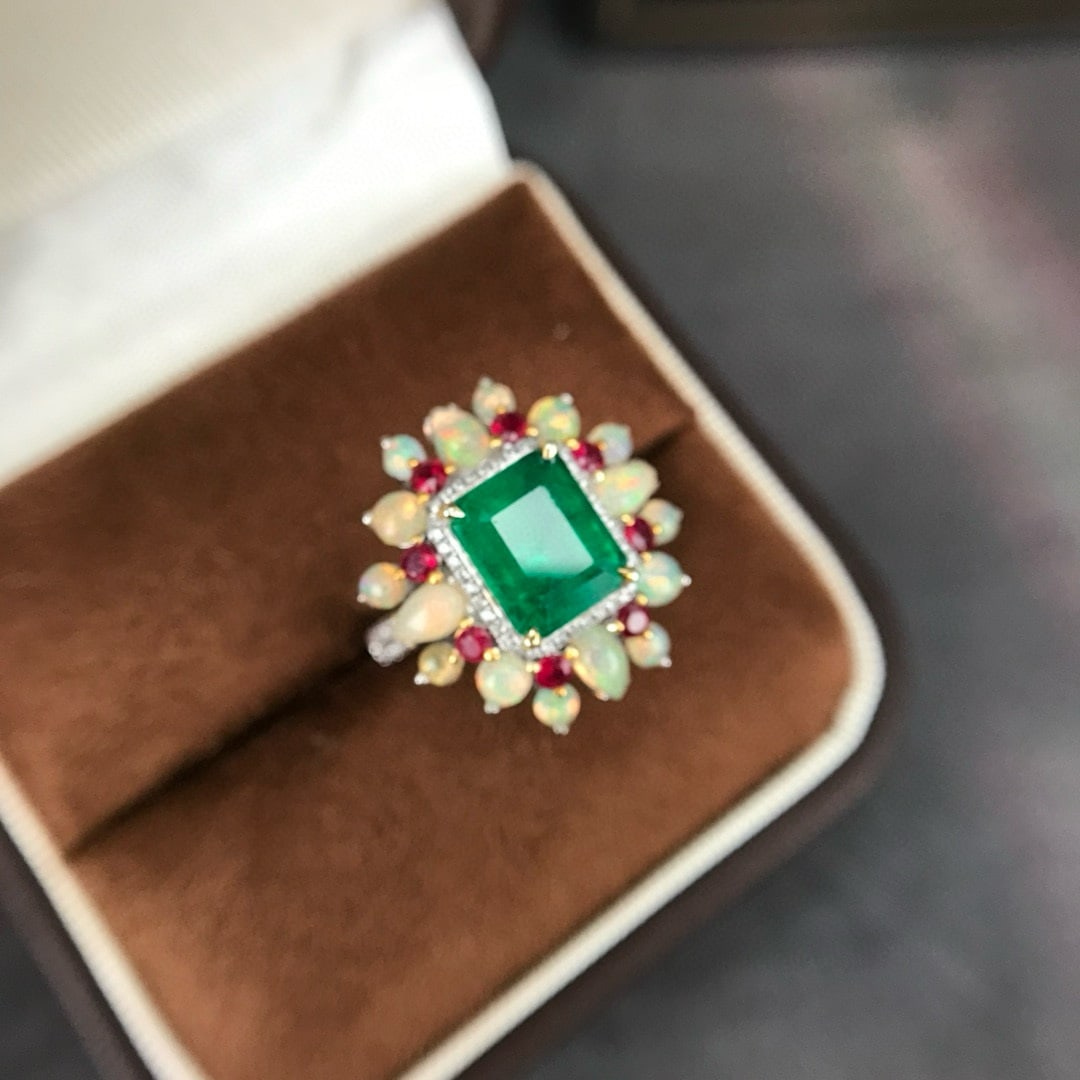 14k Gold 2.73 Ctw Natural Emerald & Diamond Ring - 4