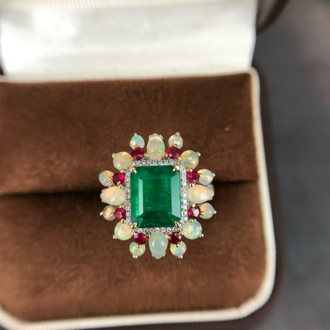 14k Gold 2.73 Ctw Natural Emerald & Diamond Ring - 5