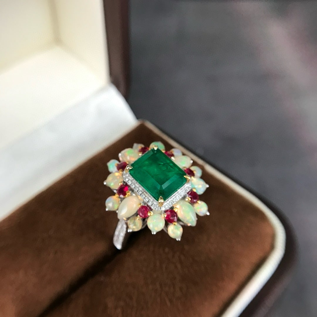 14k Gold 2.73 Ctw Natural Emerald & Diamond Ring - 6