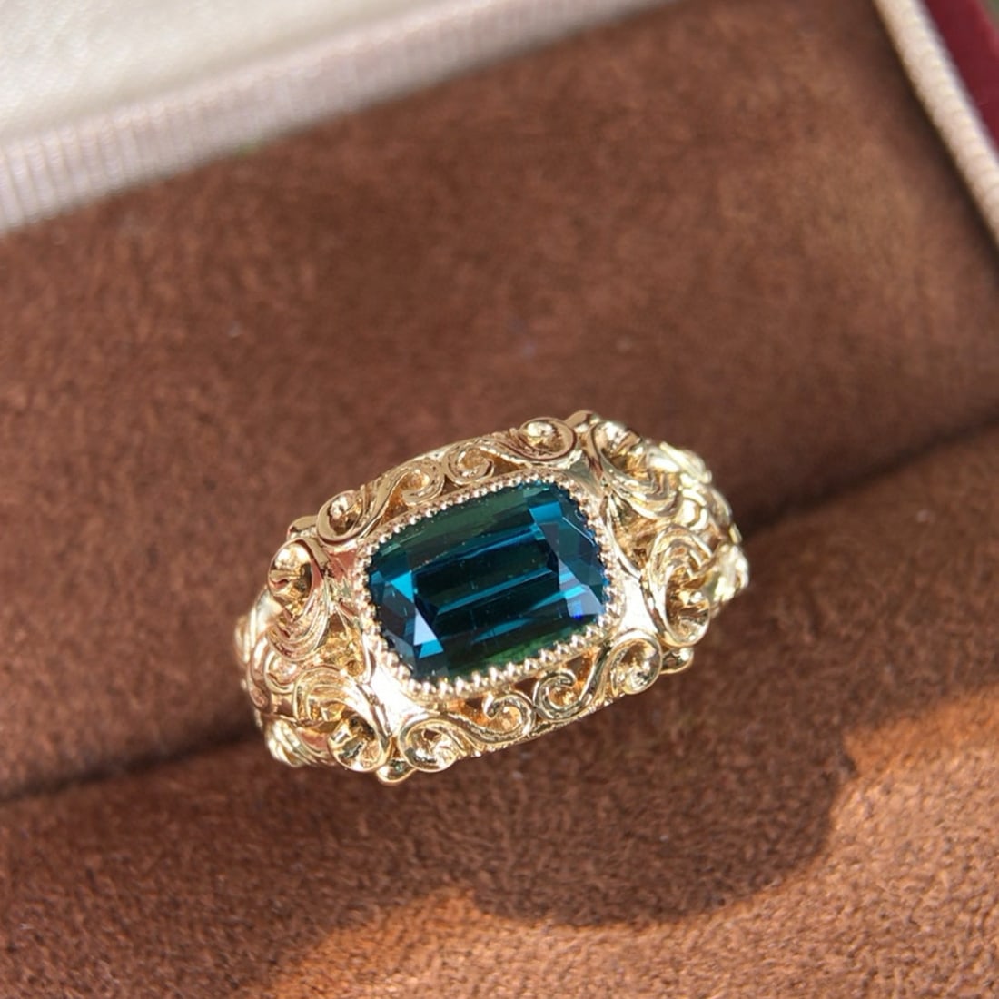 14k Gold 2.01 Ct Natural Tourmaline Ring: Ref:230956173 // gold content:14k gold // ring size:7. 25us // // main gemstone:tourmaline // shape:cushion // carat weight:2. 01ct // color:greenish blue // treatment:natural // Condition: NewLow