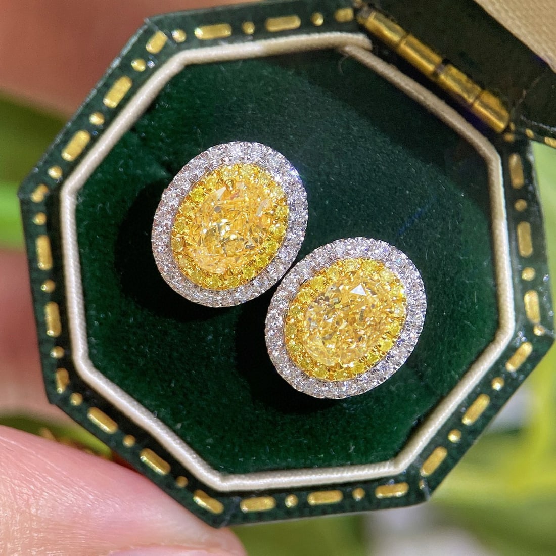 14k Gold 1.32 Ctw Natural Yellow Diamond & Diamond Earrings: Ref:230956175 // gold content:14k gold // main gemstone:yellow diamond // shape:oval // carat weight:1. 08ct // color:yellow // treatment:natural // // adjacent gemstone 2 : diamond // shape:round //