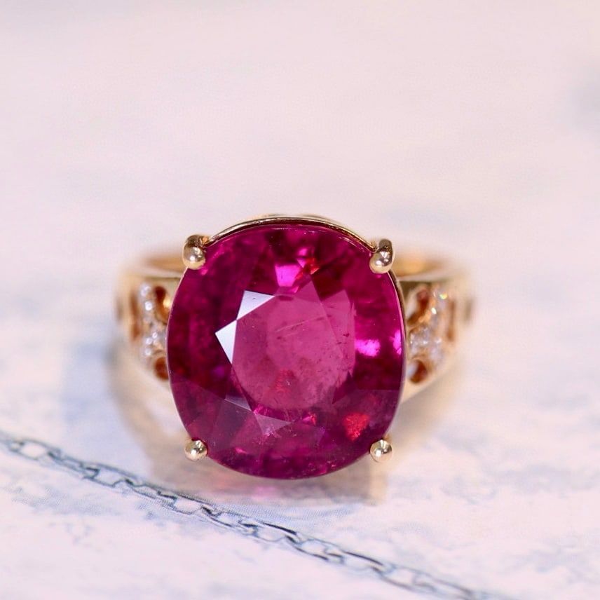 14k Gold 7.63 Ct Natural Tourmaline & Diamond Ring: Ref:230956186 // gold content:14k gold // ring size:7. 25us // // main gemstone:tourmaline // shape:oval // carat weight:7. 63ct // color:red // treatment:natural // // adjacent gemstone 2 :