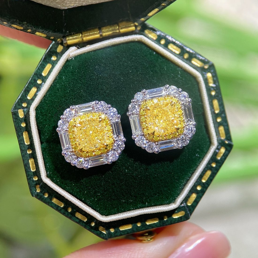 14k Gold 1.67 Ctw Natural Yellow Diamond & Diamond Earrings: Ref:230956210 // gold content:14k gold // main gemstone:yellow diamond // shape:cushion // carat weight:1. 05ct // color:yellow // treatment:natural // // adjacent gemstone 2 : diamond //