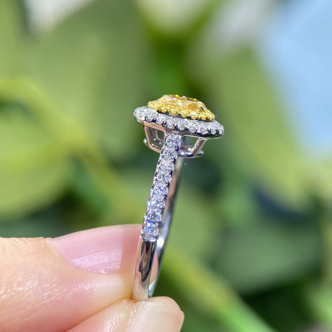 14k Gold 0.88 Ctw Natural Yellow Diamond & Diamond Ring - 3