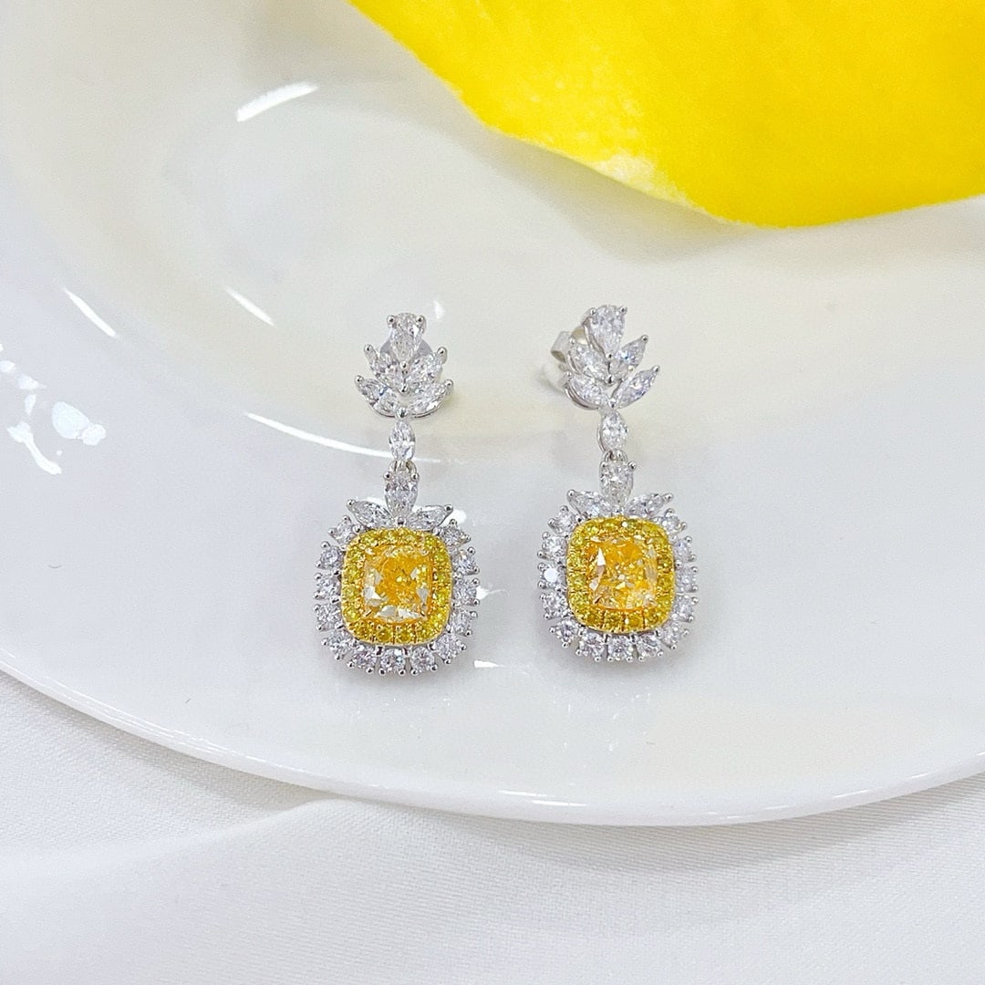 14k Gold 3.76 Ctw Natural Yellow Diamond & Diamond Earrings: Ref:230956241 // gold content:14k gold // main gemstone:yellow diamond // shape:cushion // carat weight:2. 02ct // color:yellow // treatment:natural // // adjacent gemstone 2 : diamond //
