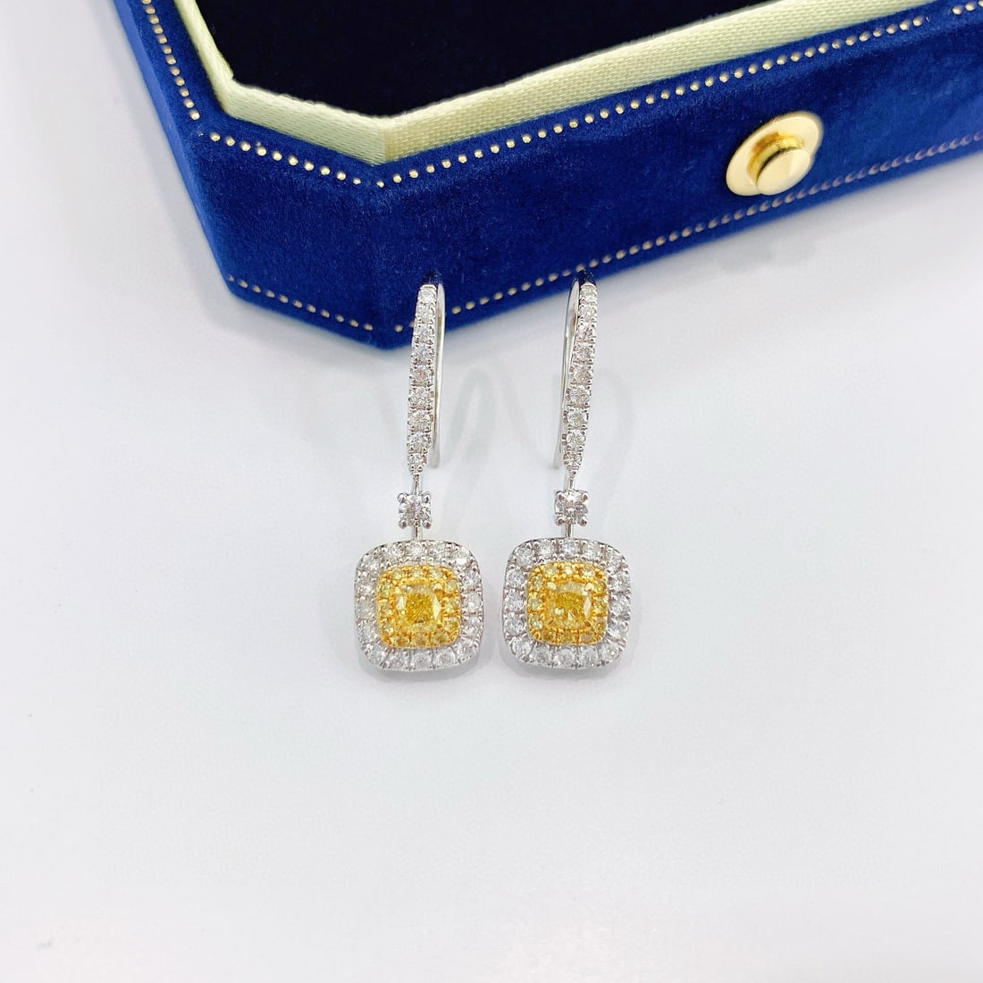 14k Gold 0.68 Ctw Natural Yellow Diamond & Diamond Earrings: Ref:230956249 // gold content:14k gold // main gemstone:yellow diamond // shape:cushion // carat weight:0. 26ct // color:yellow // treatment:natural // // adjacent gemstone 2 : diamond // shape:round