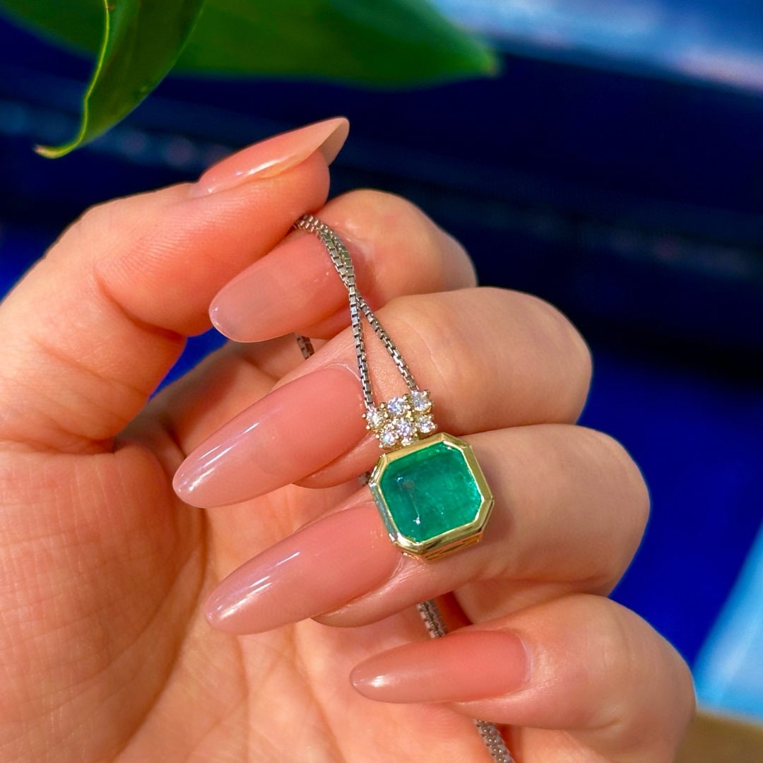 14k Gold 3.92 Ctw Natural Emerald & Diamond Pendant( Without Chain ) - 4
