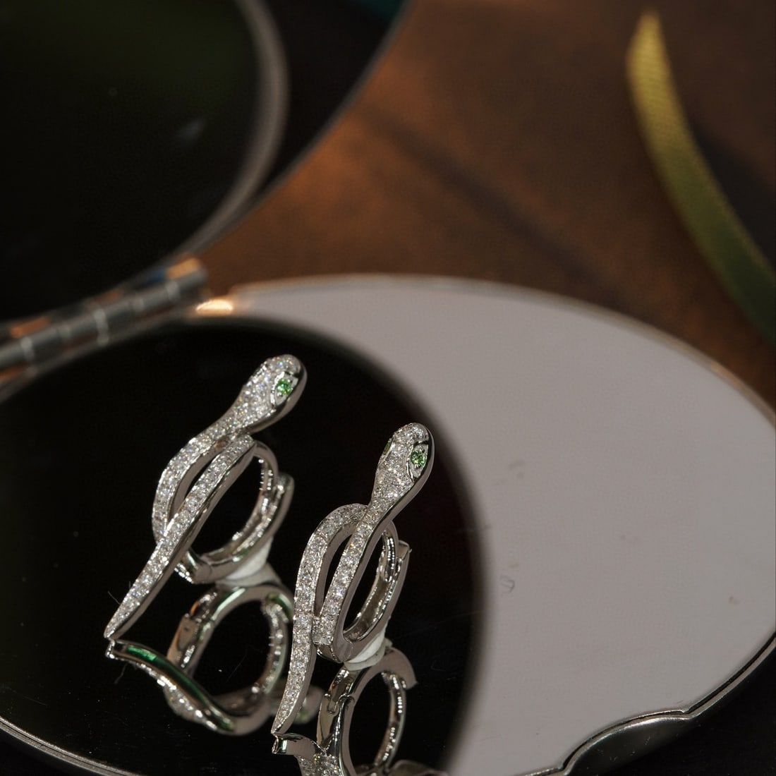 14k Gold 0.28 Ct Natural H Diamond Earrings: Ref:230956275 // gold content:14k gold // main gemstone:diamond // shape:round // carat weight:0. 28ct // clarity grade:vs-si // color:h // treatment:natural // cut grade:g // // adjacent gemstone