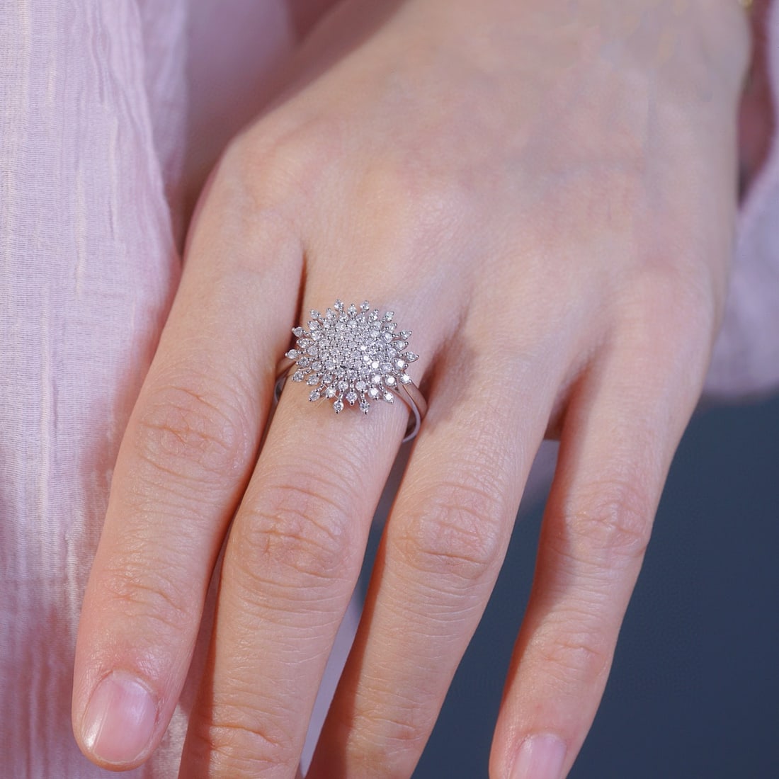 14k Gold 0.60 Ct Natural H Diamond Ring - 4