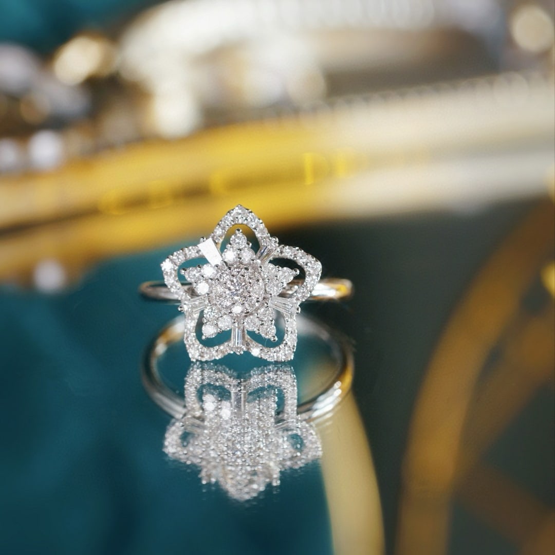 14k Gold 0.60 Ct Natural H Diamond Ring - 2