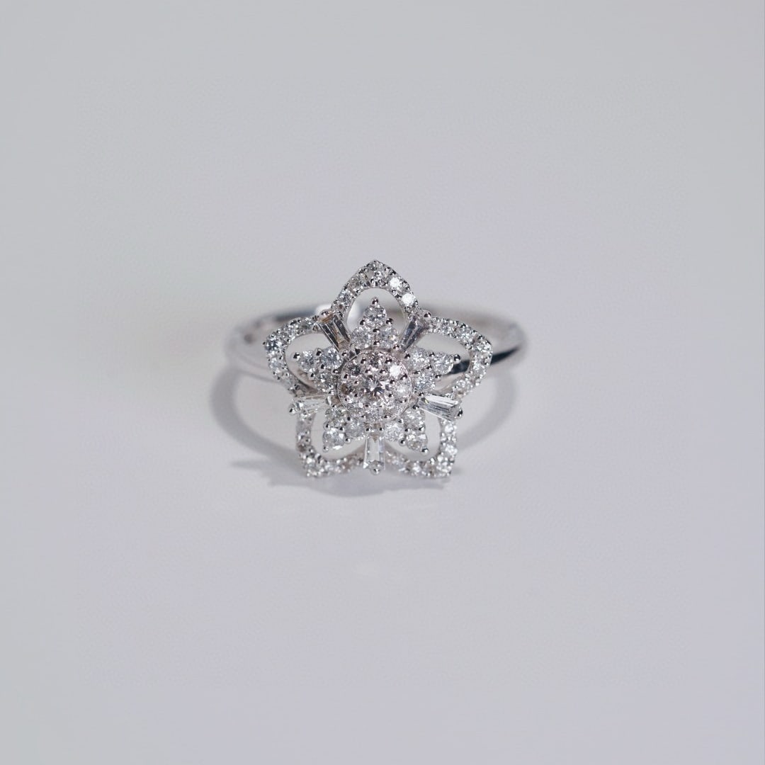 14k Gold 0.60 Ct Natural H Diamond Ring - 5