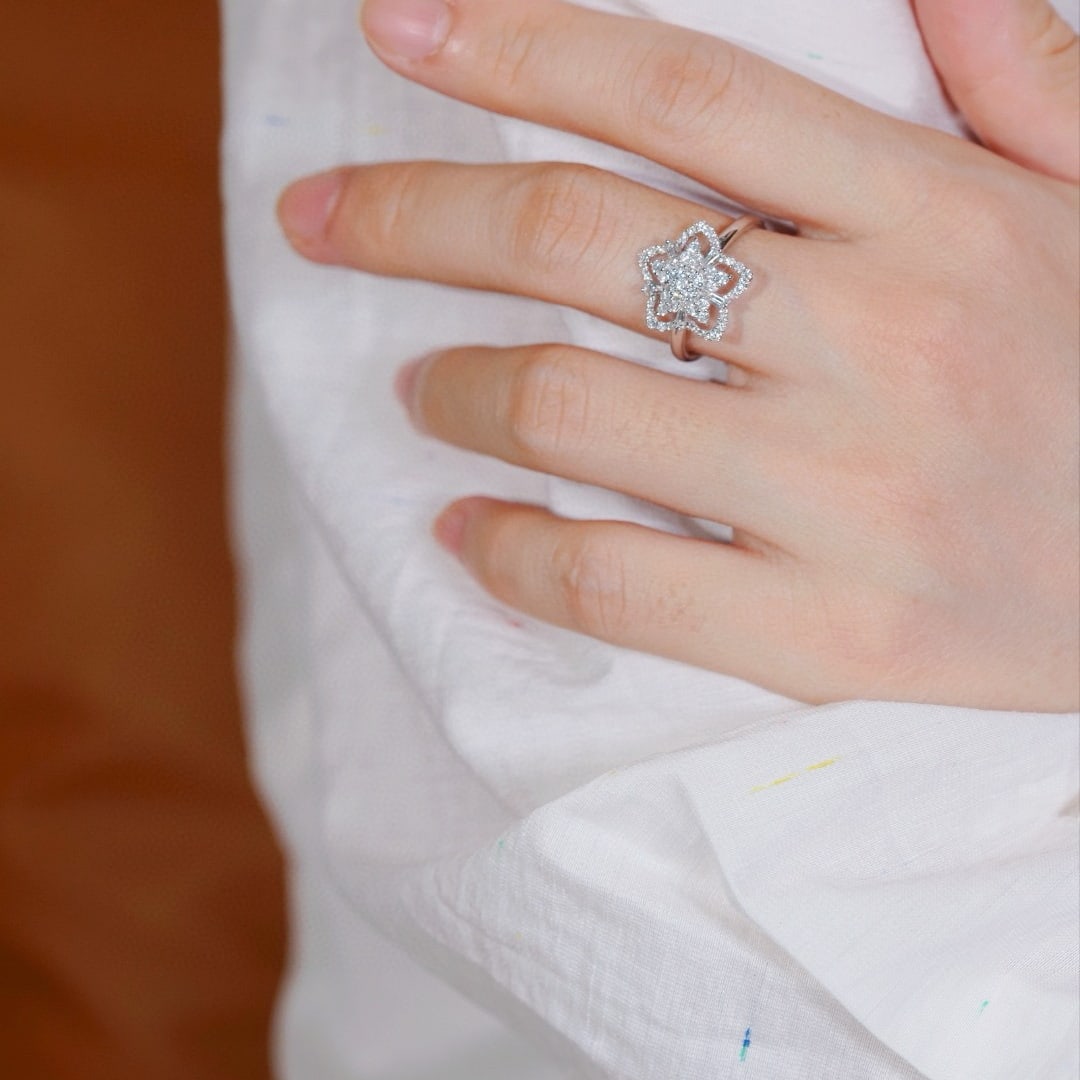 14k Gold 0.60 Ct Natural H Diamond Ring - 6