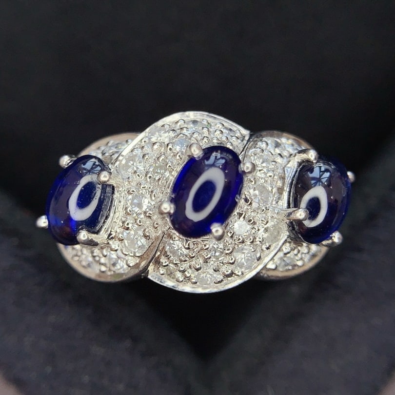 14k Gold 2.3 Ct Natural Sapphire & Diamond Ring: Ref:230956295 // gold content:14k gold // ring size:7. 25us // // main gemstone:sapphire // shape:oval // carat weight:2. 3ct // color:blue // treatment:natural // // adjacent gemstone 2 : diamond