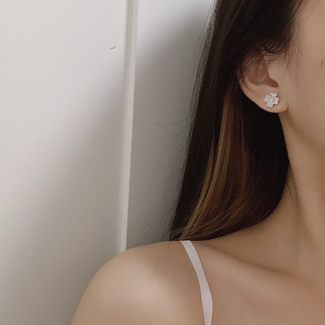 14k Gold 0.6 Ct Natural H Diamond Earrings - 6