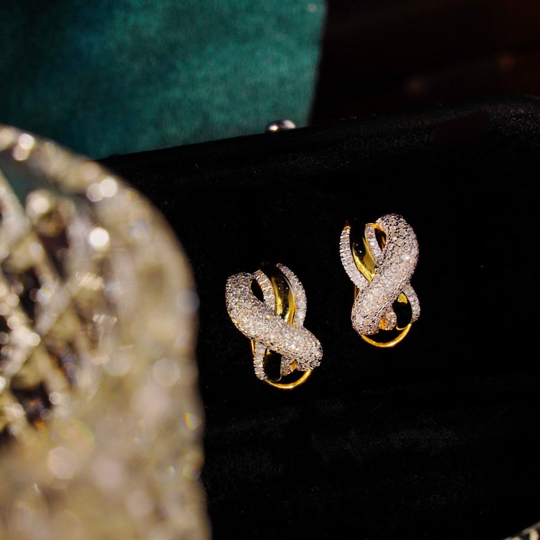 14k Gold 0.9 Ct Natural H Diamond Earrings - 4