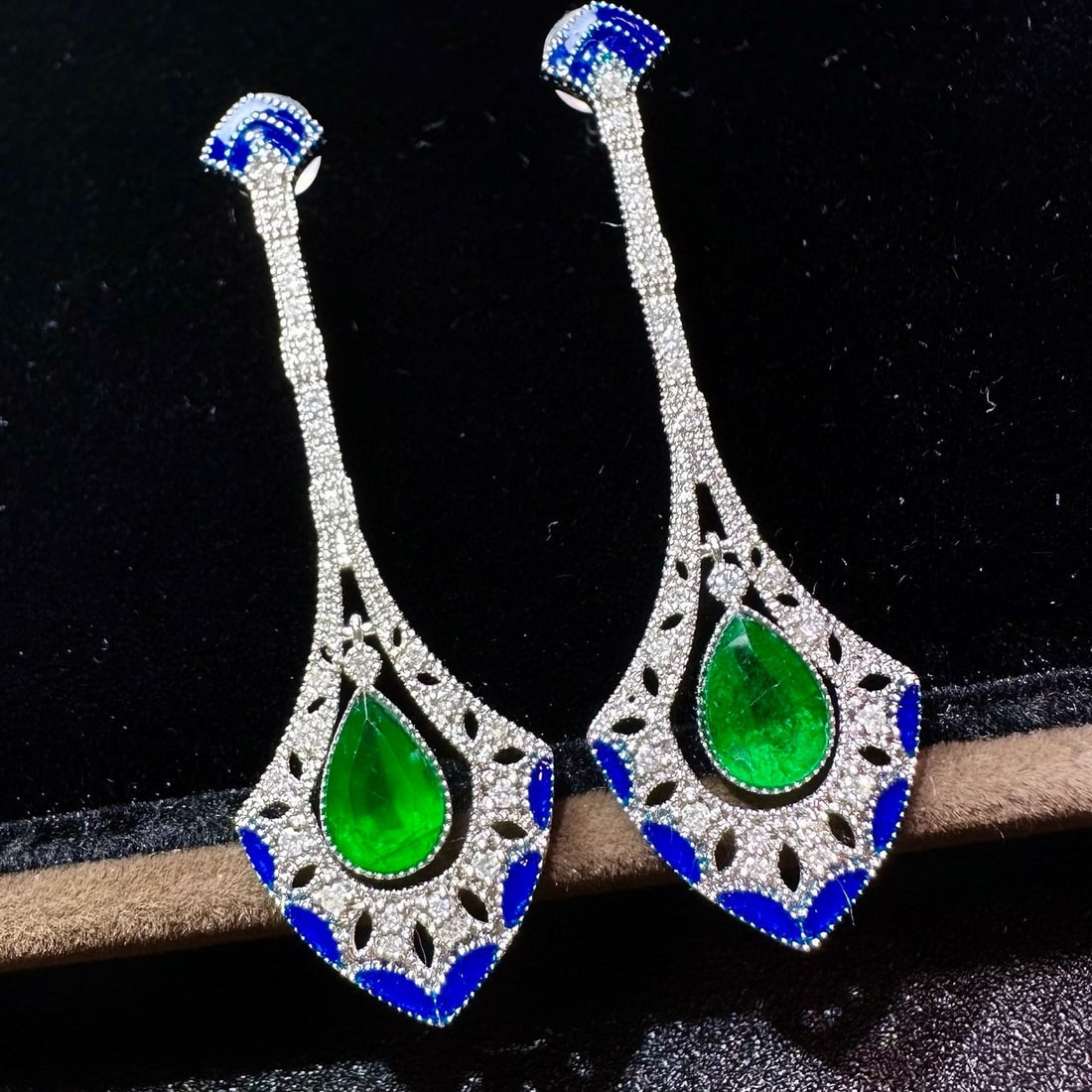 14k Gold 2.08 Ctw Vivid Green Natural Emerald & Diamond Earrings - 3