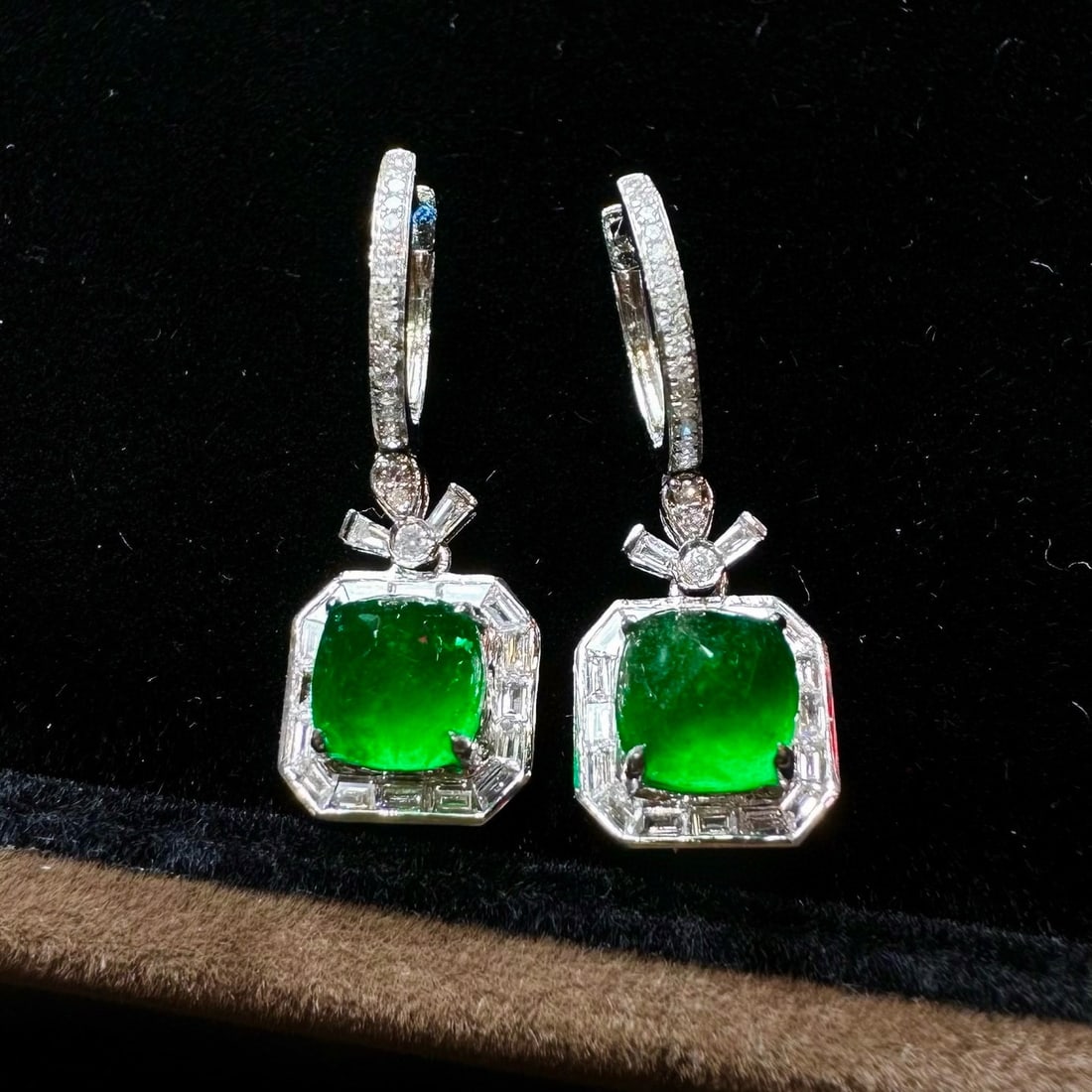 14k Gold 1.74 Ctw Vivid Green Natural Emerald & Diamond Earrings - 2