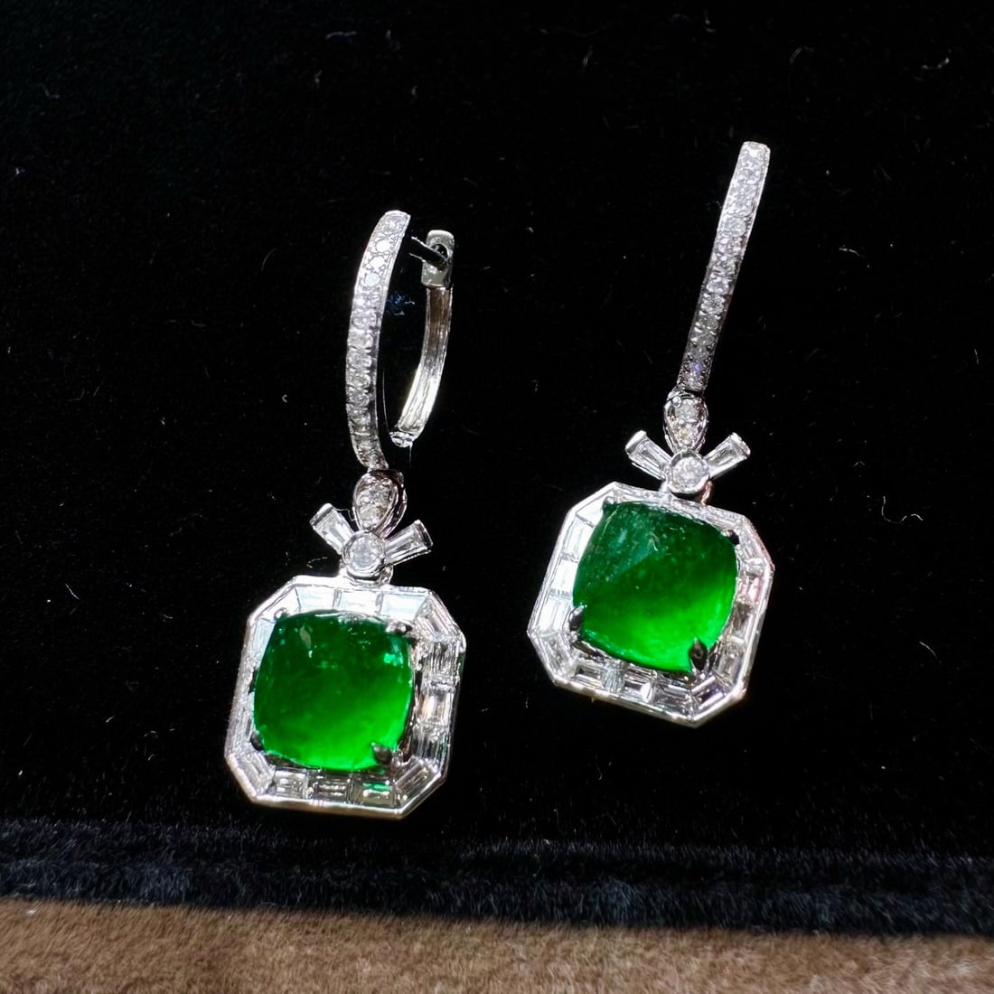 14k Gold 1.74 Ctw Vivid Green Natural Emerald & Diamond Earrings - 3