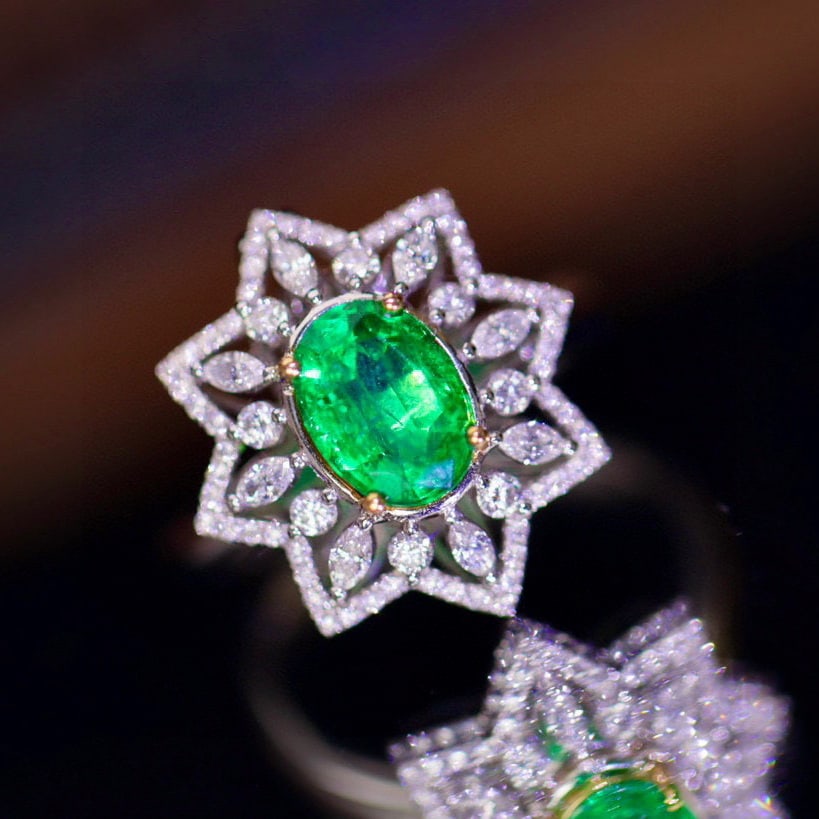 14k Gold 1.75 Ctw Vivid Green Natural Emerald & Diamond Ring/pendant( Without Chain ) - 2