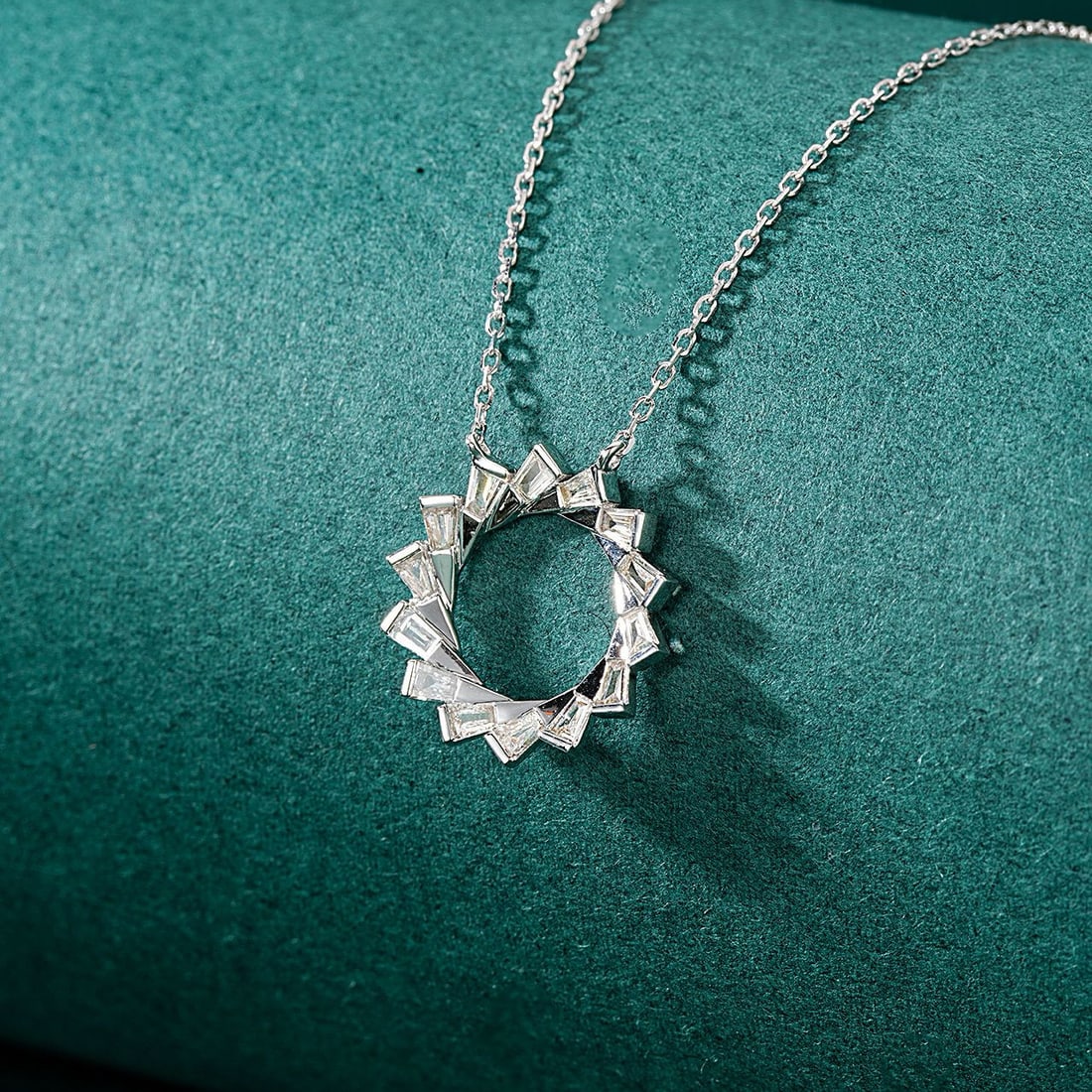 14k Gold 0.37 Ct Natural H Diamond Necklace - 2