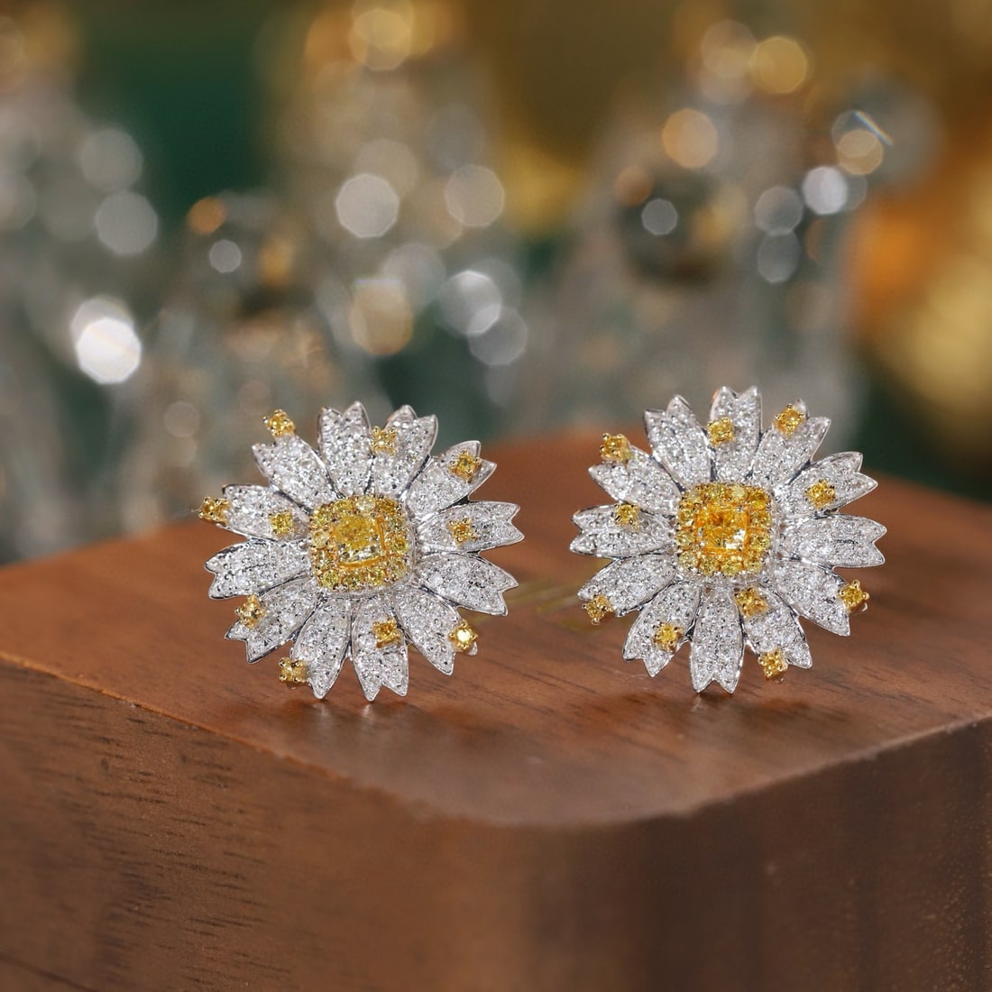 14k Gold 0.90 Ct Natural Color Diamond & Flowers Earrings - 3