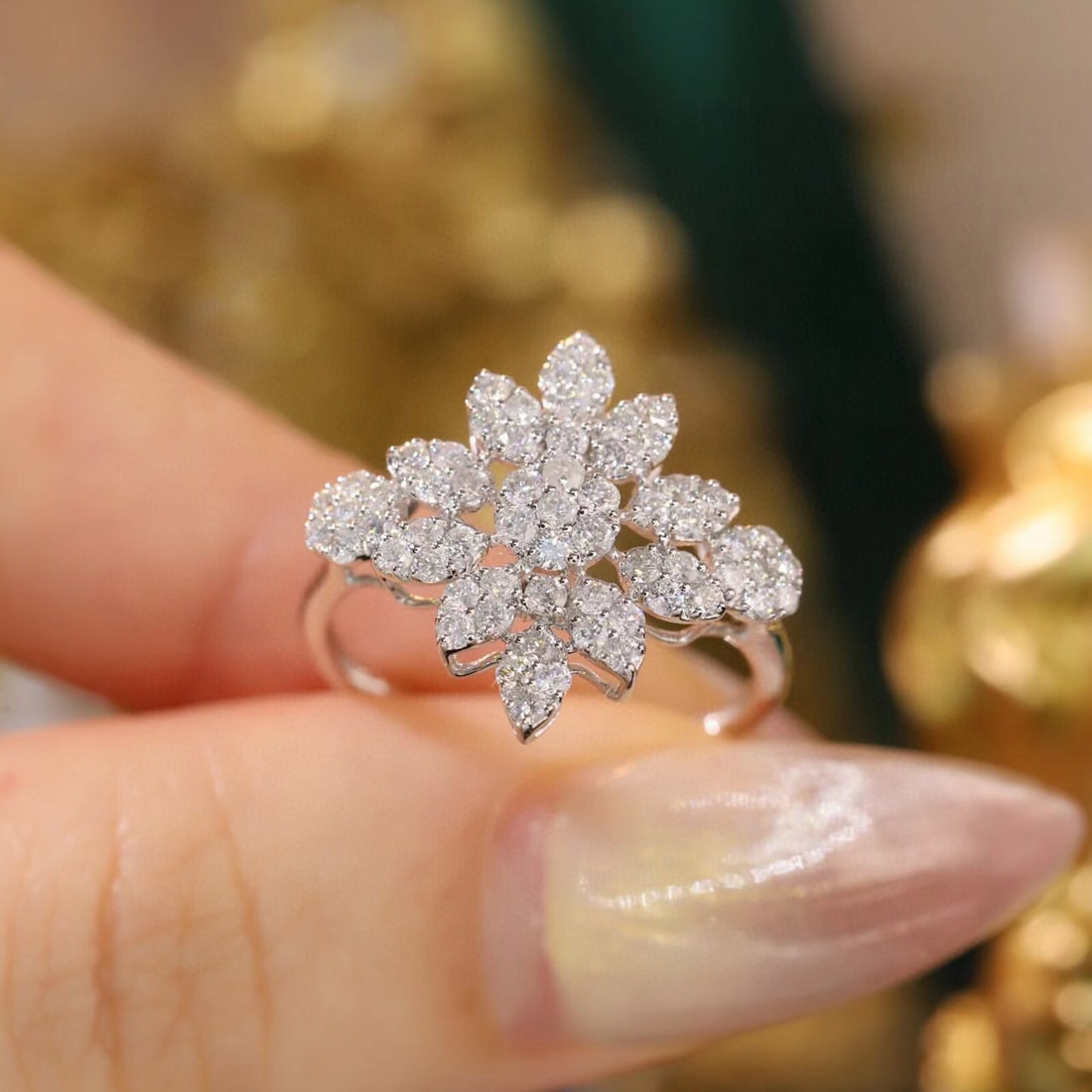 14k Gold 0.9 Ct Natural H Diamond Ring - 6