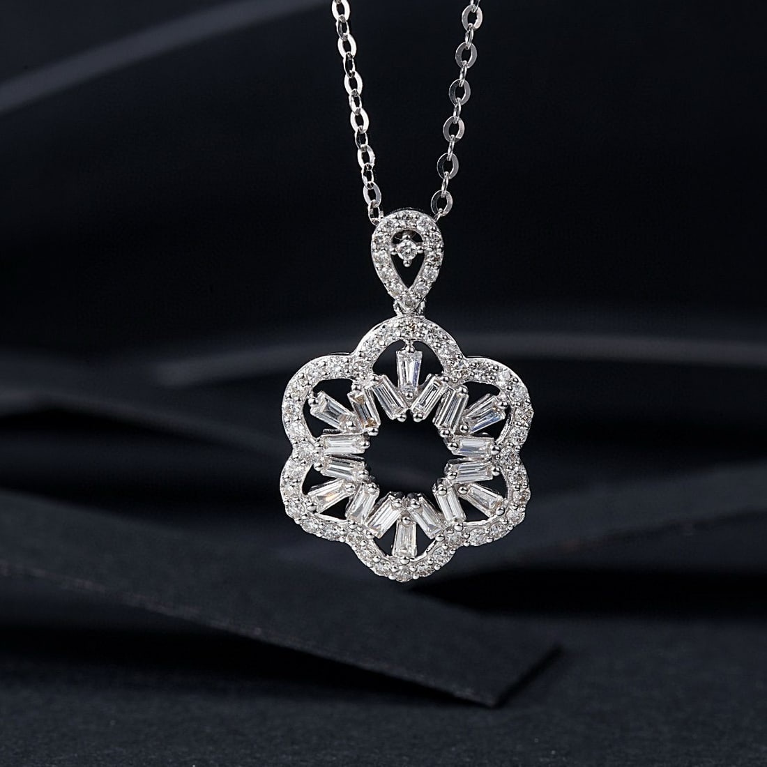 14k Gold 0.64 Ctw Natural H Diamond Pendant( Without Chain ) - 2