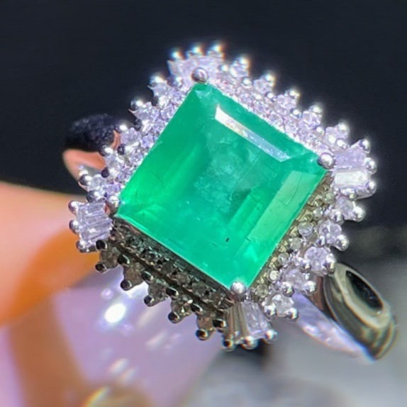 14k Gold 2.84 Ct Natural Emerald & Diamond Ring - 4