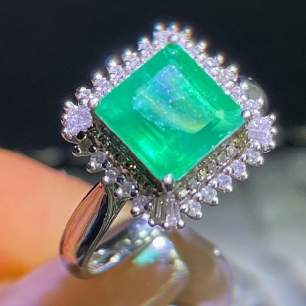 14k Gold 2.84 Ct Natural Emerald & Diamond Ring - 6