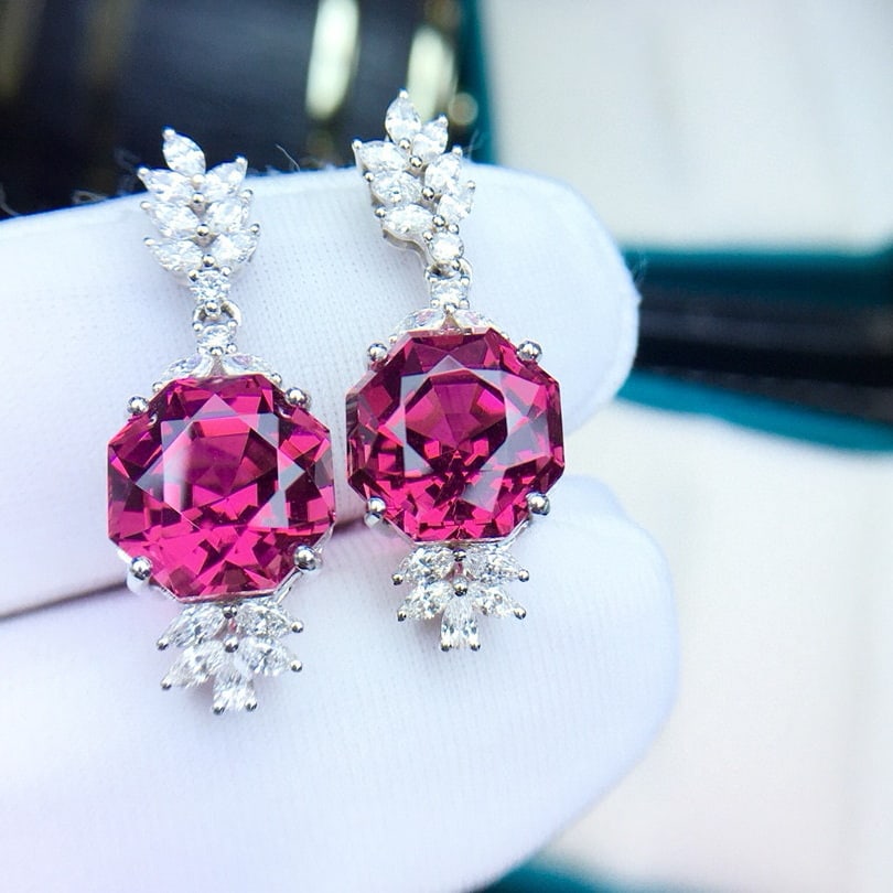 14k Gold 9.8 Ct Natural Tourmaline & Diamond Earrings - 4