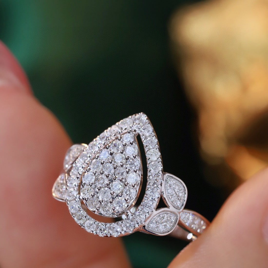 14k Gold 0.9 Ct Natural H Diamond Ring - 4