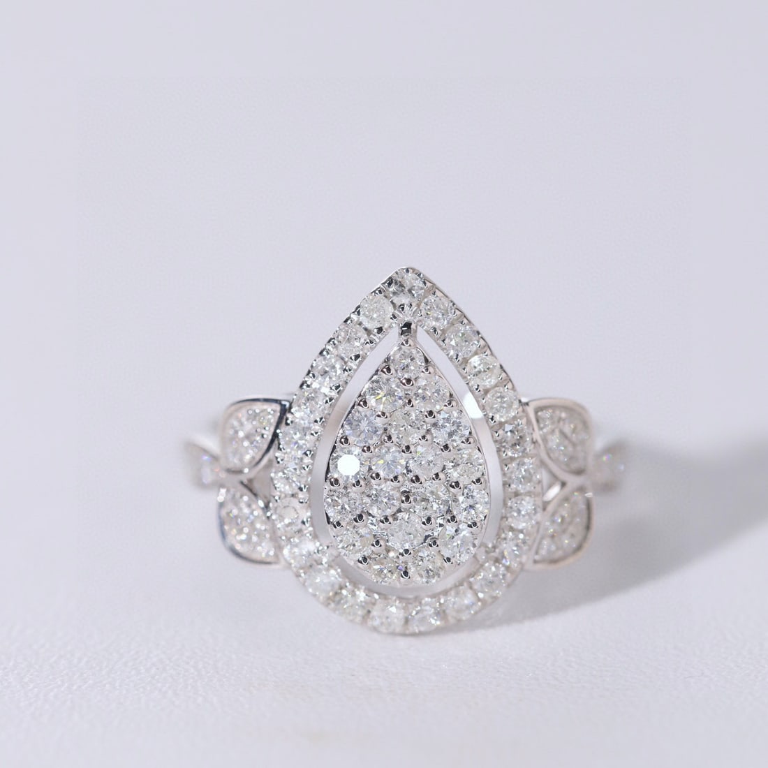 14k Gold 0.9 Ct Natural H Diamond Ring - 8