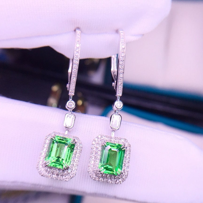 14k Gold 2.5 Ct Natural Tsavorite & Diamond Earrings - 2